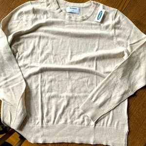 Old Navy NWOT Light Weight Crew Neck Sweater